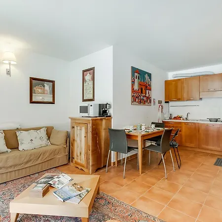 The Theo's Nest - Happy Apartment